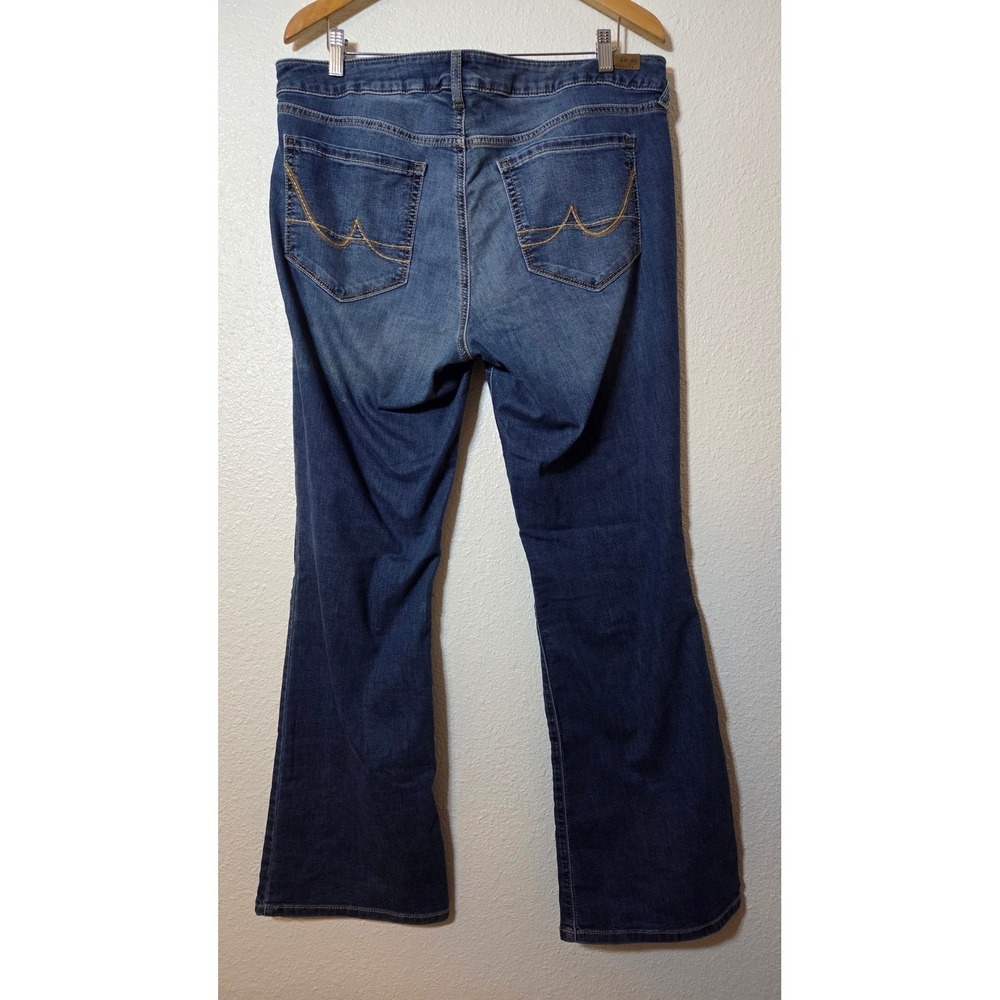 Ariat Jeans Women's 33R Blue Bootcut Medium Wash Stretch Western Cowgirl Denim - Picture 2 of 10